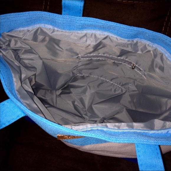 multi blue & white zip top tote - Picture 6 of 7